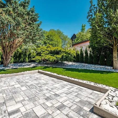 Apartman Jizerske Hory Luxury * הייניצה