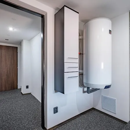 Apartman Jizerske Hory Luxury דירה הייניצה